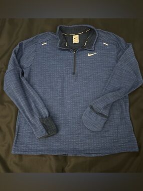 Nike running Men’s Quarter-Zip Pullover Sweater size X-LARGE